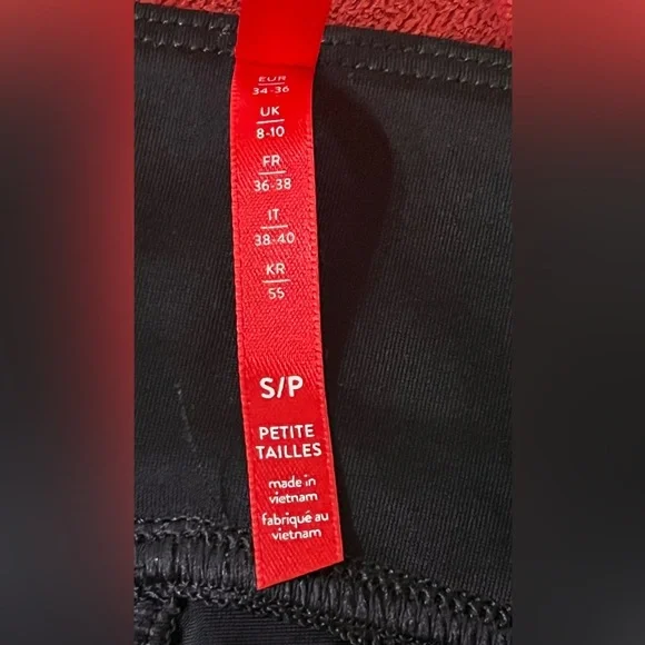 Spanx Black/Gray Camouflage Faux Leather Leggings Size Small Petite EUC Athletic - Picture 3 of 4